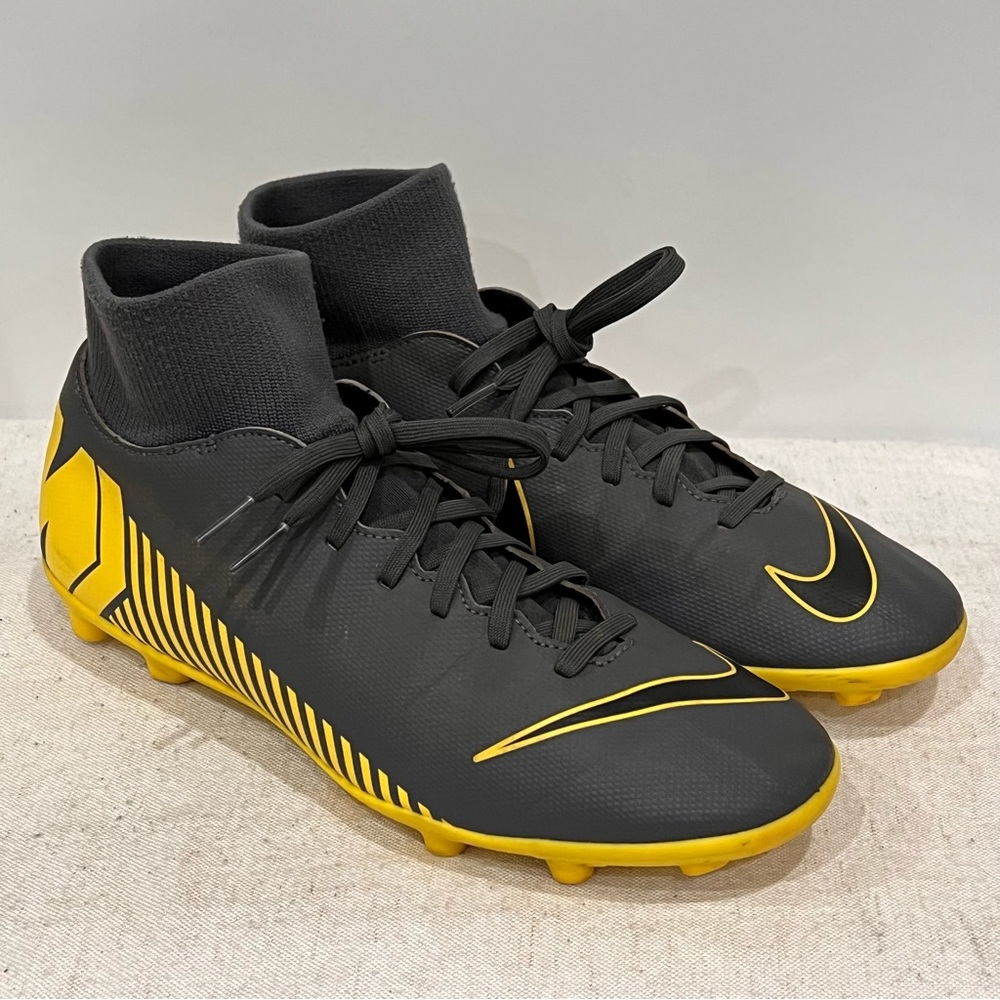 Nike mercurial size 8